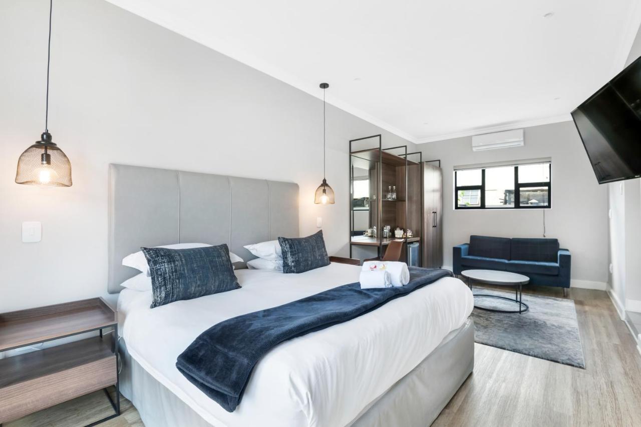30 On Whites Guesthouse Bloemfontein Ngoại thất bức ảnh