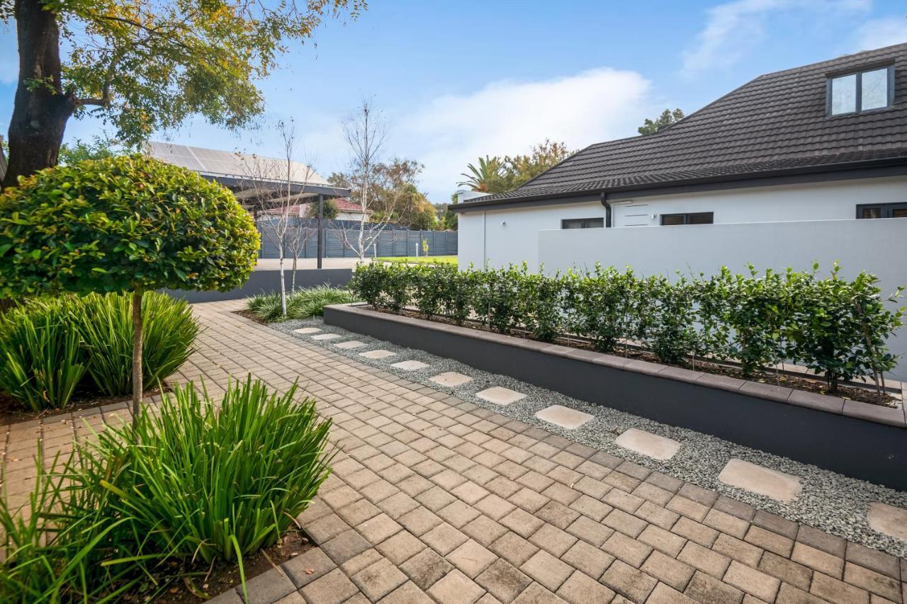 30 On Whites Guesthouse Bloemfontein Ngoại thất bức ảnh