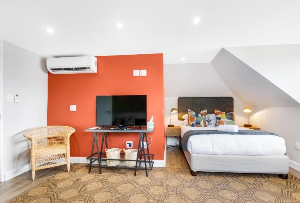 30 On Whites Guesthouse Bloemfontein Ngoại thất bức ảnh