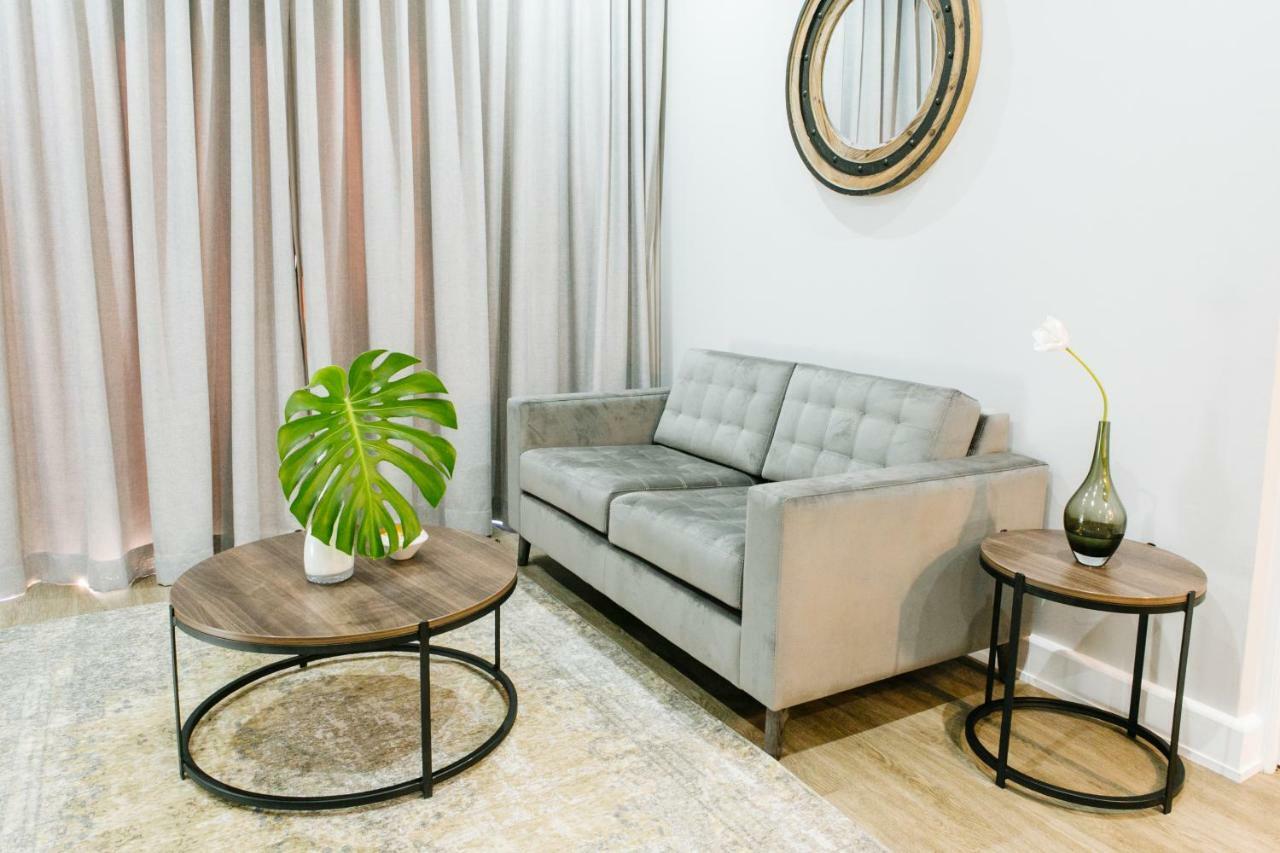 30 On Whites Guesthouse Bloemfontein Ngoại thất bức ảnh
