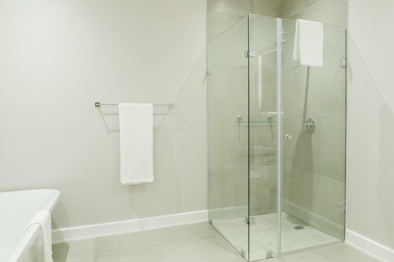 30 On Whites Guesthouse Bloemfontein Ngoại thất bức ảnh