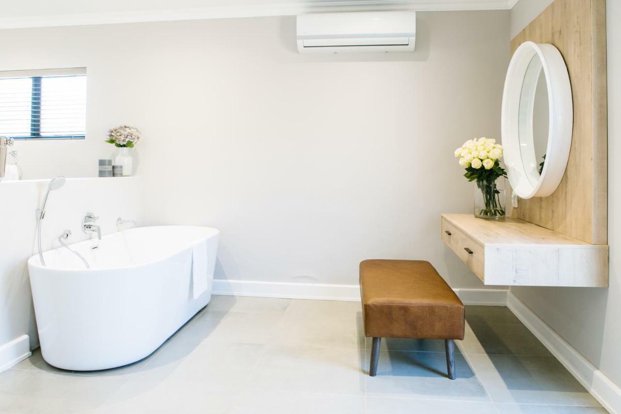30 On Whites Guesthouse Bloemfontein Ngoại thất bức ảnh