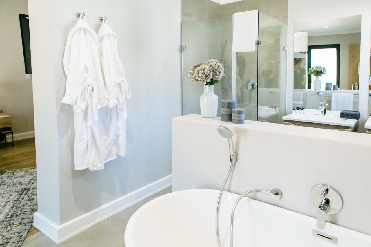 30 On Whites Guesthouse Bloemfontein Ngoại thất bức ảnh